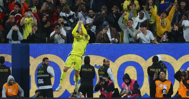 开云体育登陆入口-老而弥坚！30岁-40岁C罗比20岁-30岁C罗多进20球！