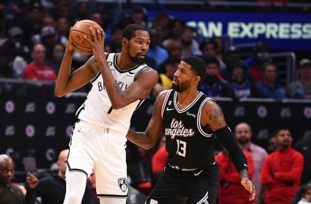 开云体育线上-无欧文更狠辣!篮网4胜1负背后:沃恩改变防守