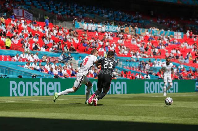 开云体育网页-佛系凯恩无精打采难觅进球 争金靴之路开局不顺